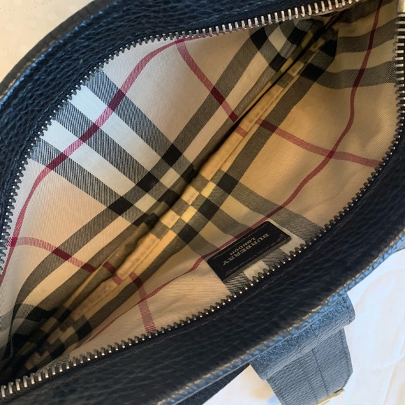 Small Burberry purse - Picture 5 of 7
